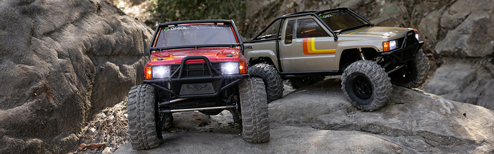 Axial SCX10 III 1987 Toyota SR5 Rock Crawler