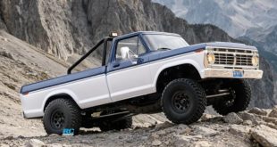FMS FCX18 II Ford F-100 RTR Rock Crawler